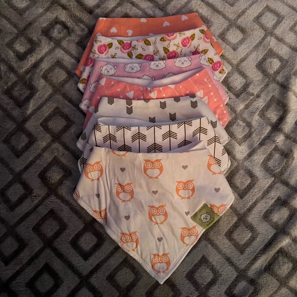8pc. Bandana Bib Set
